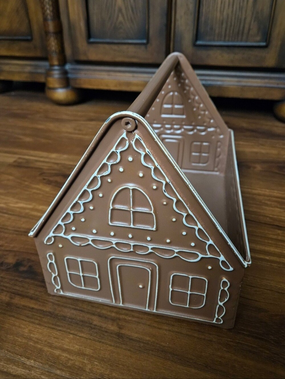 NEW Young's Inc Metal Gingerbread House Caddy, 12 x 8 x 8.5